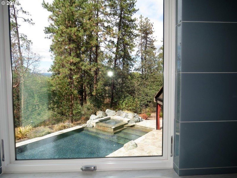 13400 Table Rock Road White City, OR 97503 - Photo 20 of 32 Gallery Image 20