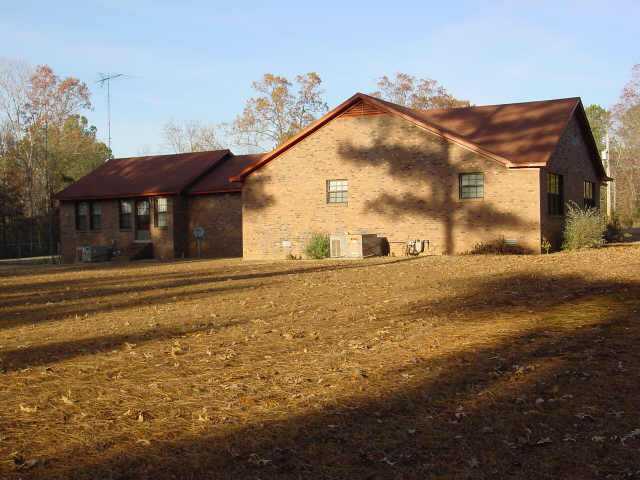 175 Clifft Road Bolivar, TN 38008 - Photo 3 of 4 Gallery Image 3