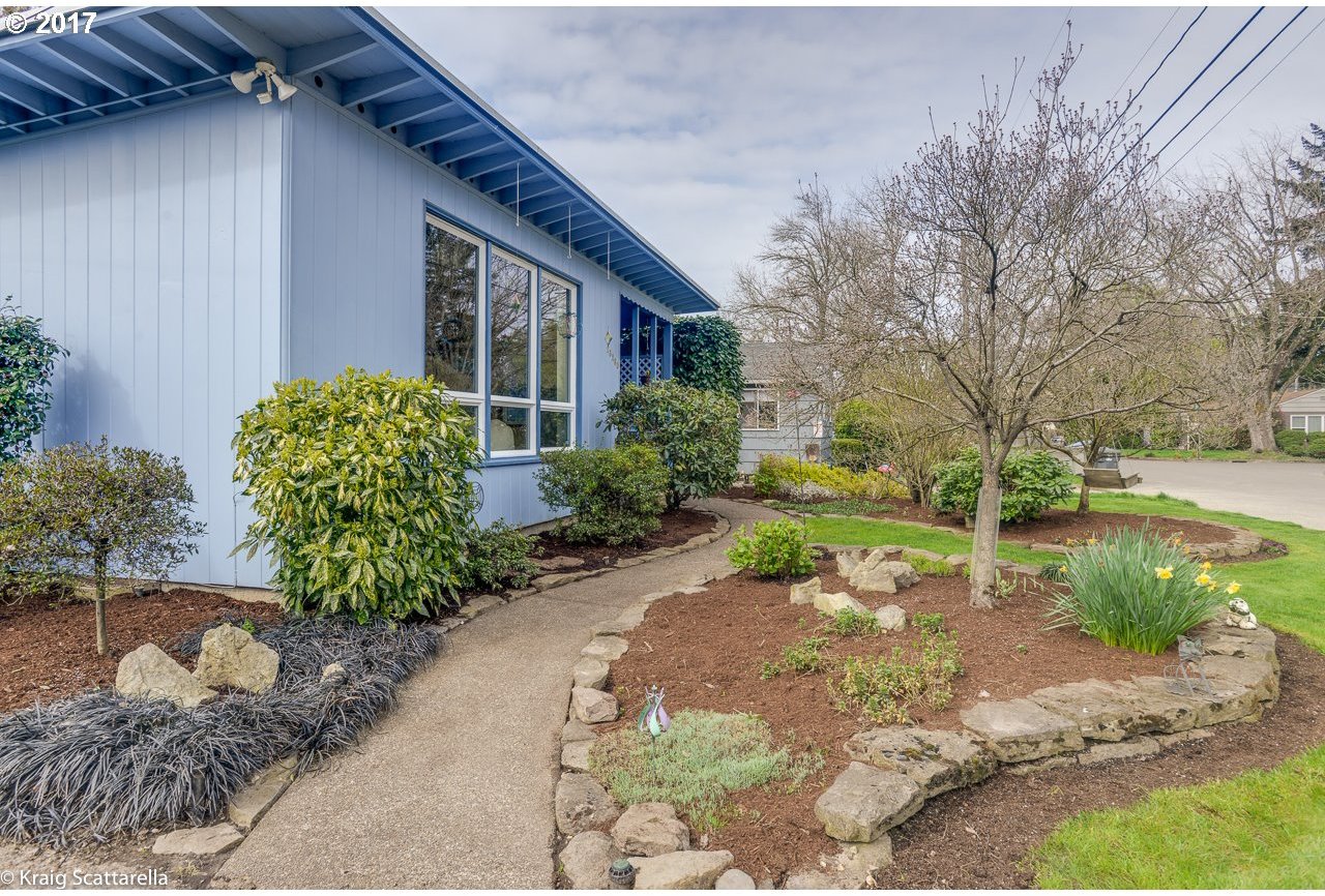 13260 Southwest Rita Drive Beaverton, OR 97005 - Photo 5 of 28 Gallery Image 5
