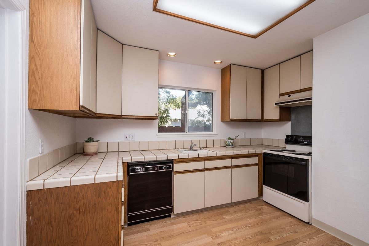 514 South Eldorado Street San Mateo, CA 94402 - Photo 7 of 26