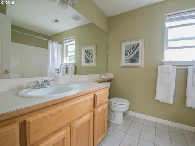 17801 Southwest Bryan Way Beaverton, OR 97007 - Photo 14 of 16 Gallery Image 14