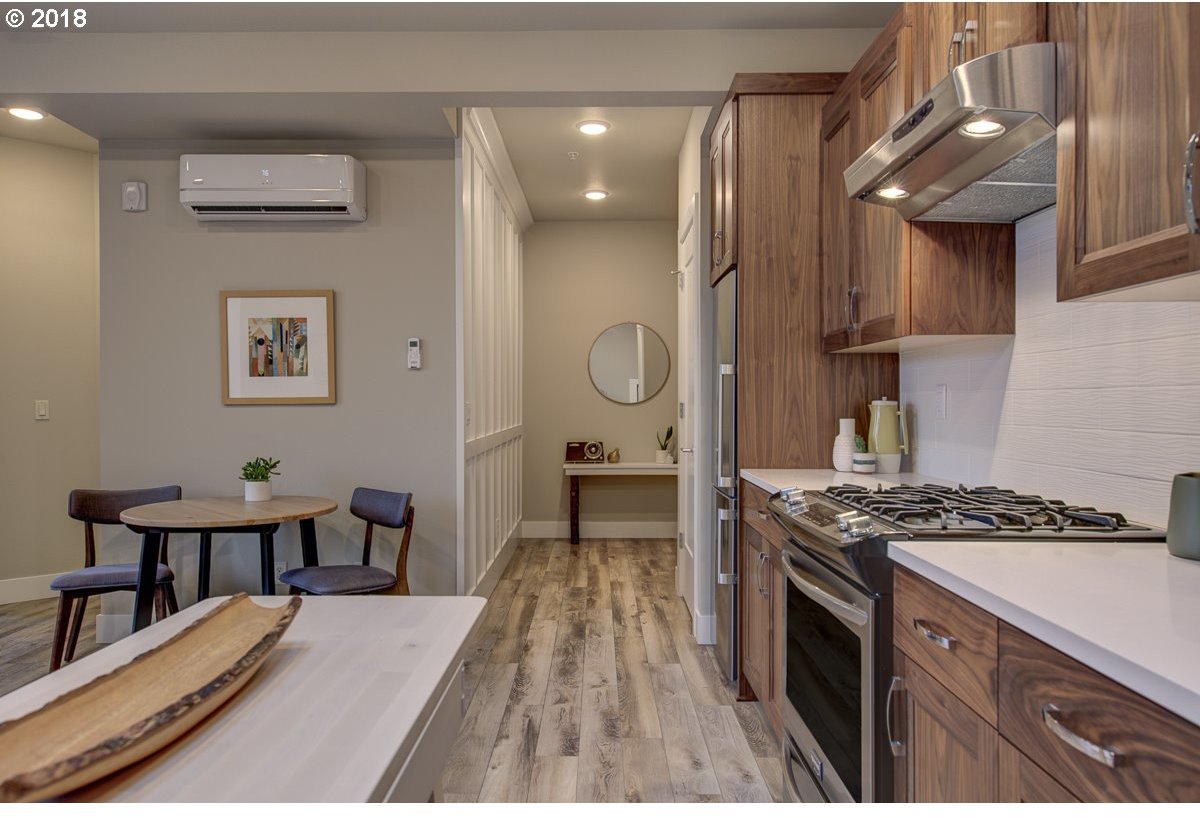 1805 Southeast Madison Street, Unit 304 Portland, OR 97214 - Photo 15 of 22