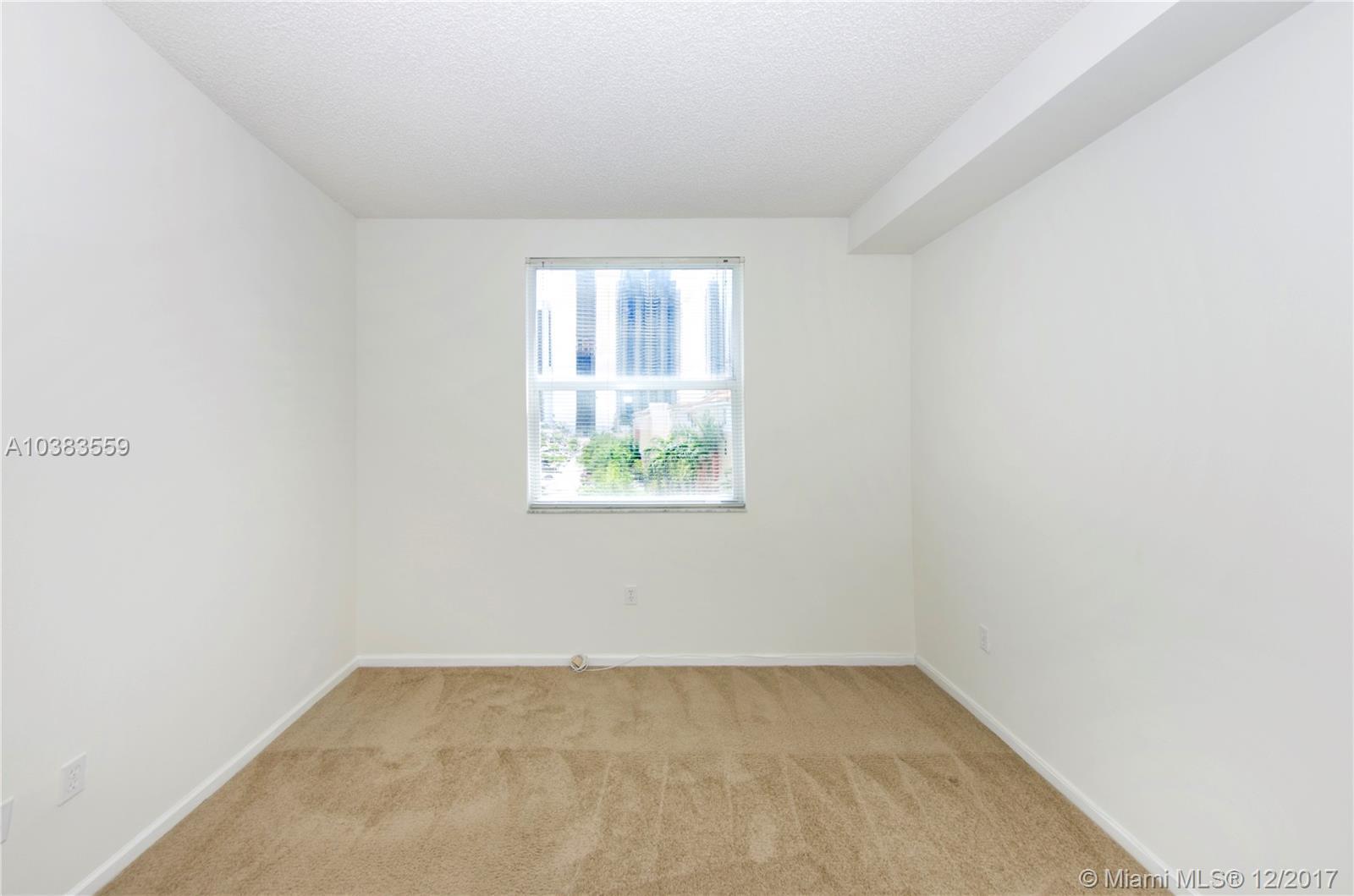 17100 North Bay Road, Unit 1616 Sunny Isles Beach, FL 33160 - Photo 20 of 23