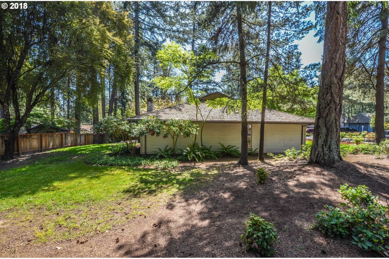 5840 Southwest Glenbrook Road Beaverton, OR 97007 - Photo 4 of 32 Gallery Image 4