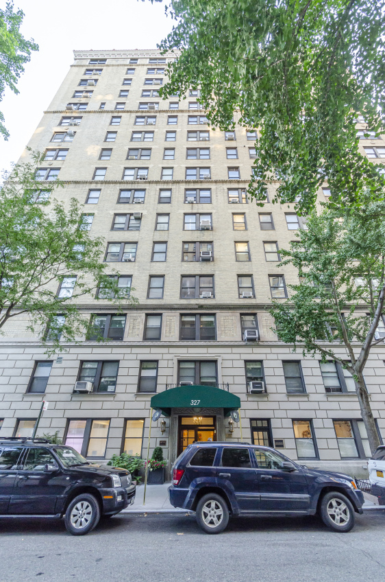 327 Central Park West, Manhattan, NY 10025 - Photo 1 of 4