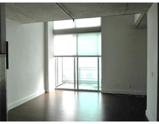 690 Southwest 1st Court, Unit PHI24 Miami, FL 33130 - Photo 3 of 16