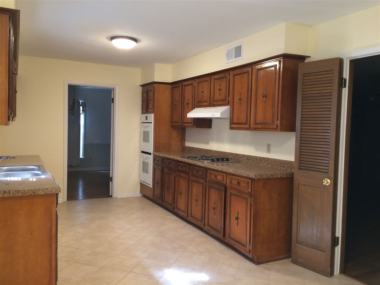 6346 Quince Road Memphis, TN 38119 - Photo 6 of 21 Gallery Image 6