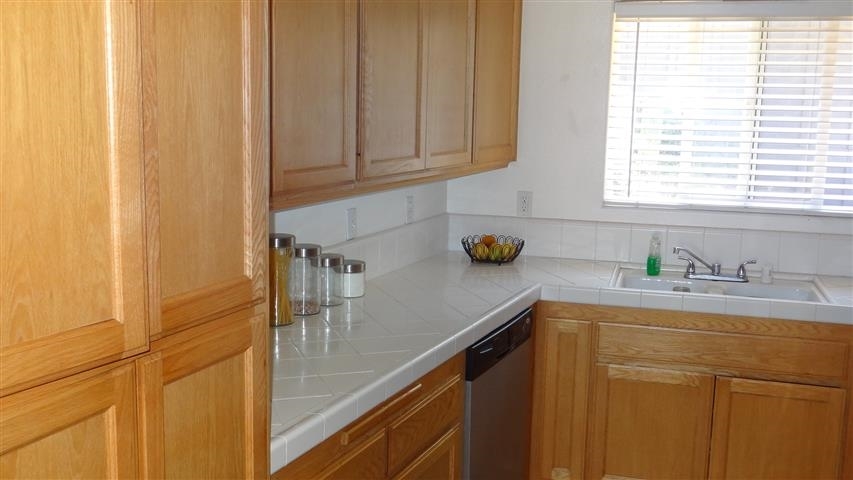 1311 East Mission Road Fallbrook, CA 92028 - Photo 4 of 20 Gallery Image 4
