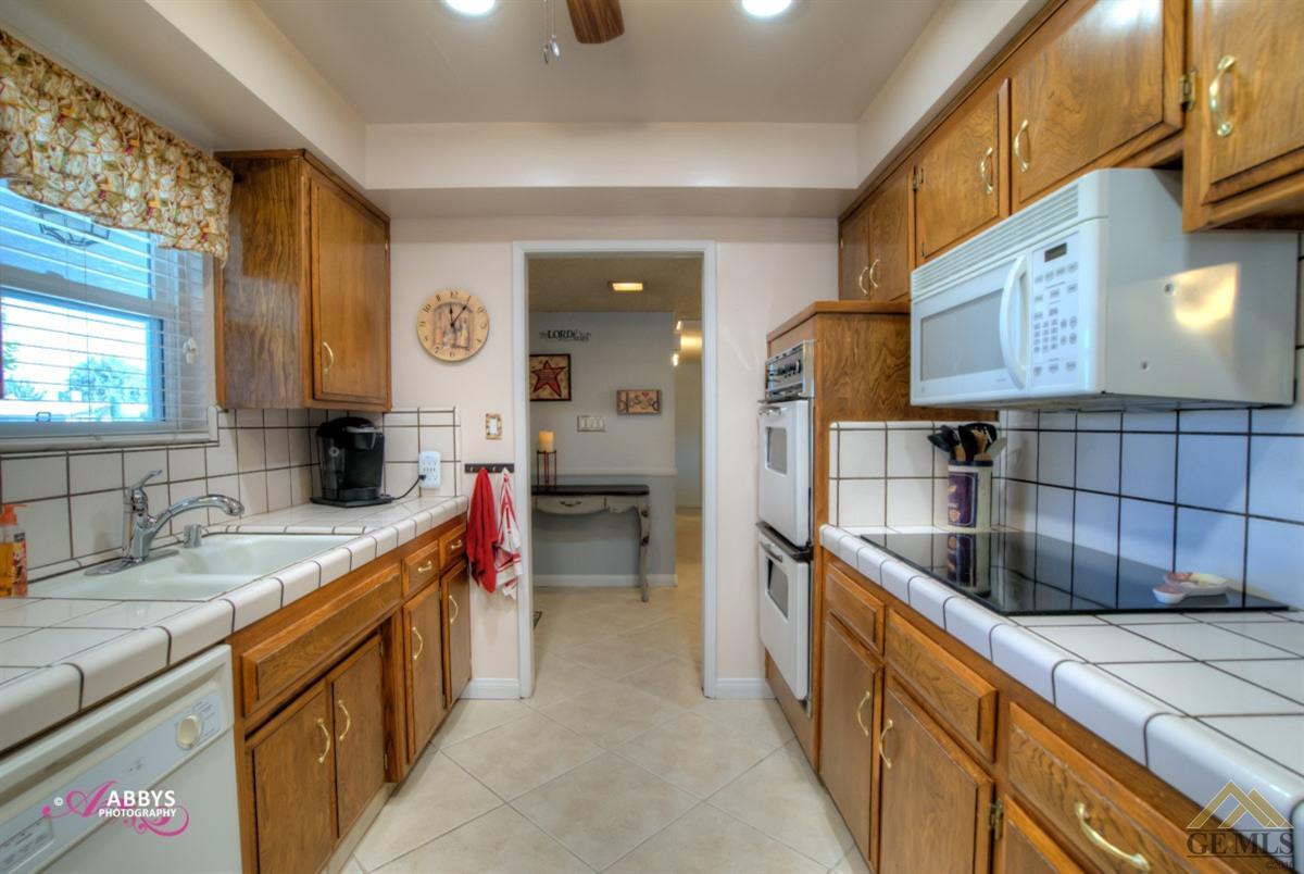 3601 Planz Road Bakersfield, CA 93309 - Photo 14 of 31