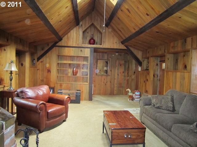 3519 Lippman Road Hood River, OR 97031 - Photo 5 of 16 Gallery Image 5