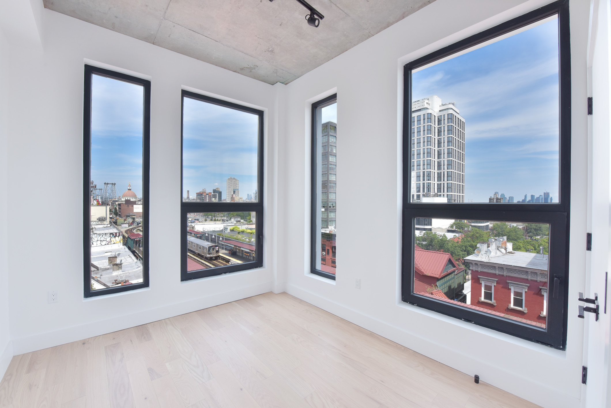 312 Broadway, Unit 5A Brooklyn, NY 11211 - Photo 7 of 9