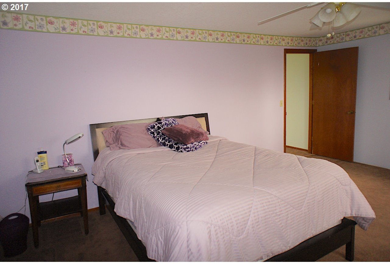 8783 Broadacres Road Northeast Aurora, OR 97002 - Photo 14 of 26 Gallery Image 14