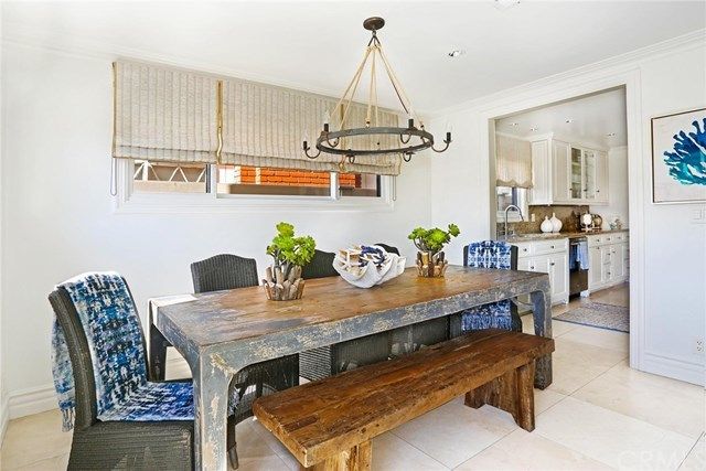 $2,900,000 | 208 Grand Canal, Newport Beach, CA 92662