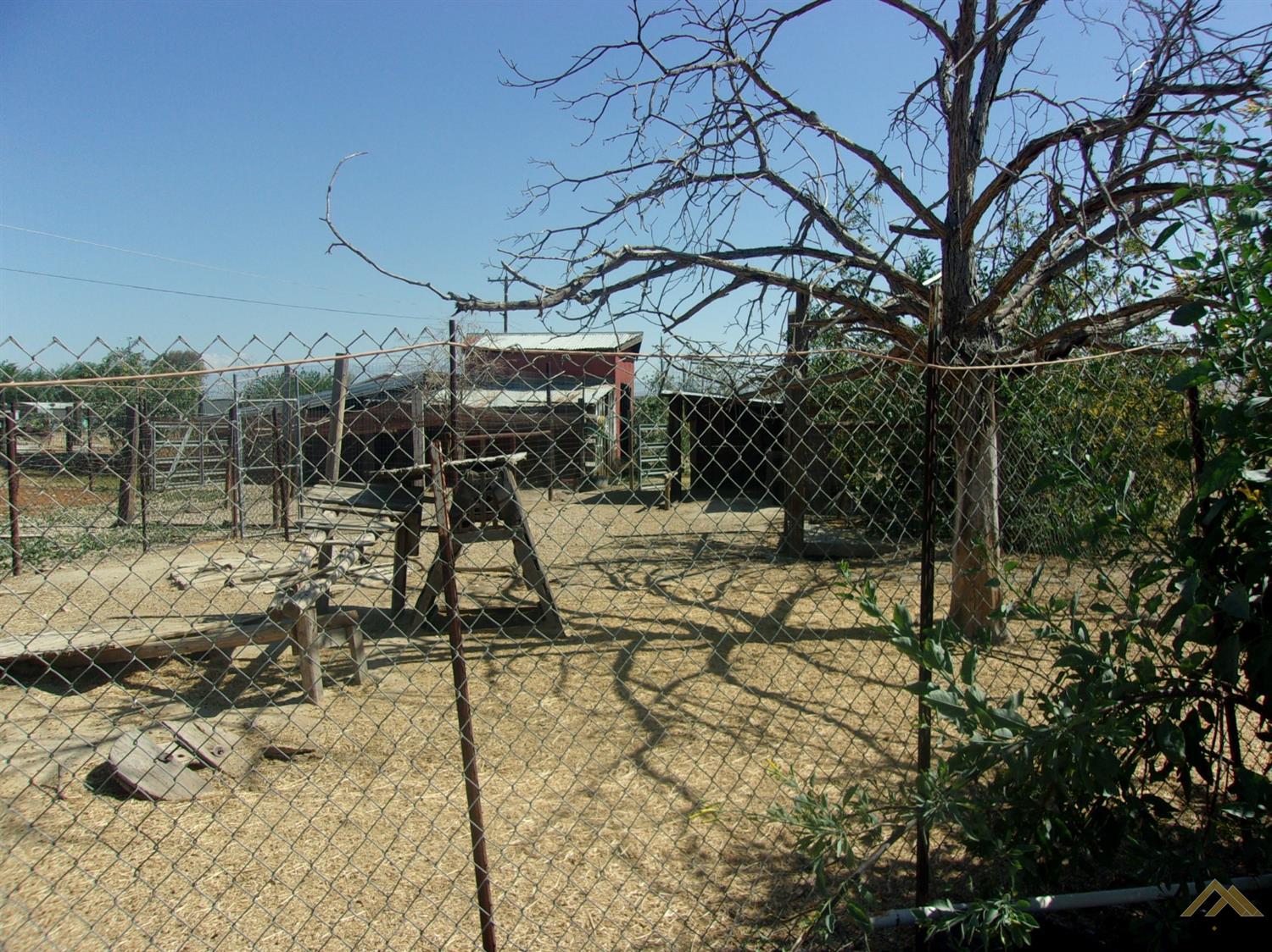 27929 Dustin Acres Road Taft, CA 93268 - Photo 12 of 40 Gallery Image 12