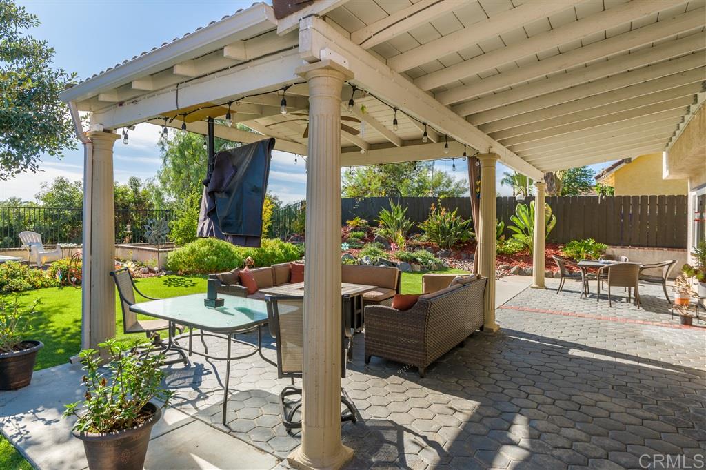 1324 Darwin Drive Oceanside, CA 92056 - Photo 11 of 25