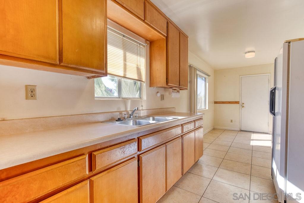 2045 Montecito Road Ramona, CA 92065 - Photo 6 of 25