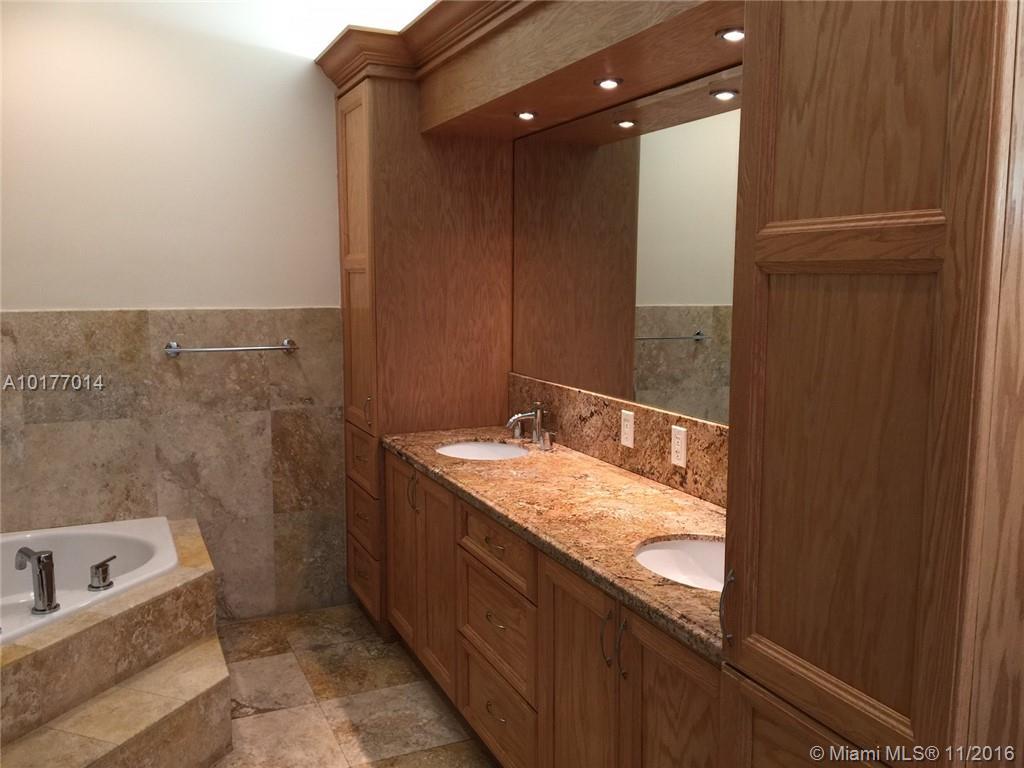 13550 Southwest 82nd Avenue Pinecrest, FL 33156 - Photo 17 of 29