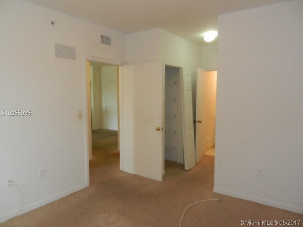 11040 Southwest 196th Street, Unit 412 Cutler Bay, FL 33157 - Photo 16 of 20