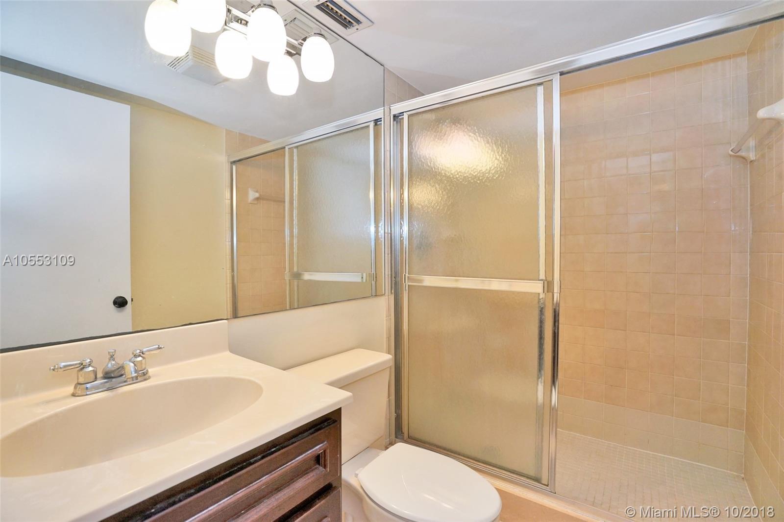 22976 Oxford Place, Unit D Boca Raton, FL 33433 - Photo 19 of 24 Gallery Image 19