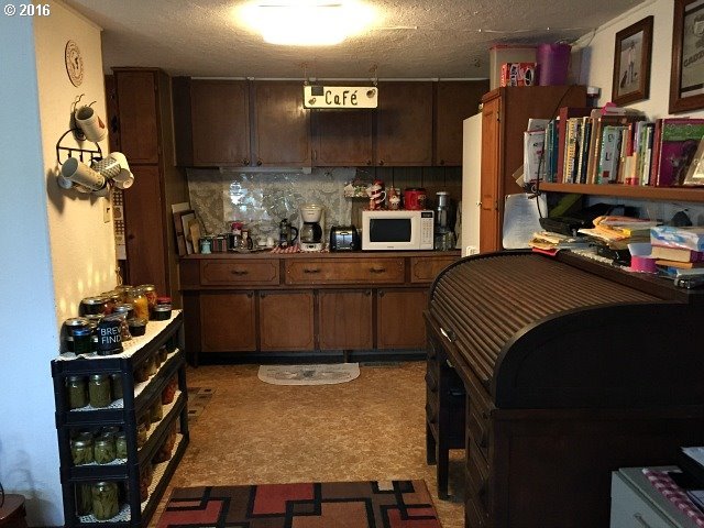 793 River Bend Road Roseburg, OR 97471 - Photo 15 of 19 Gallery Image 15