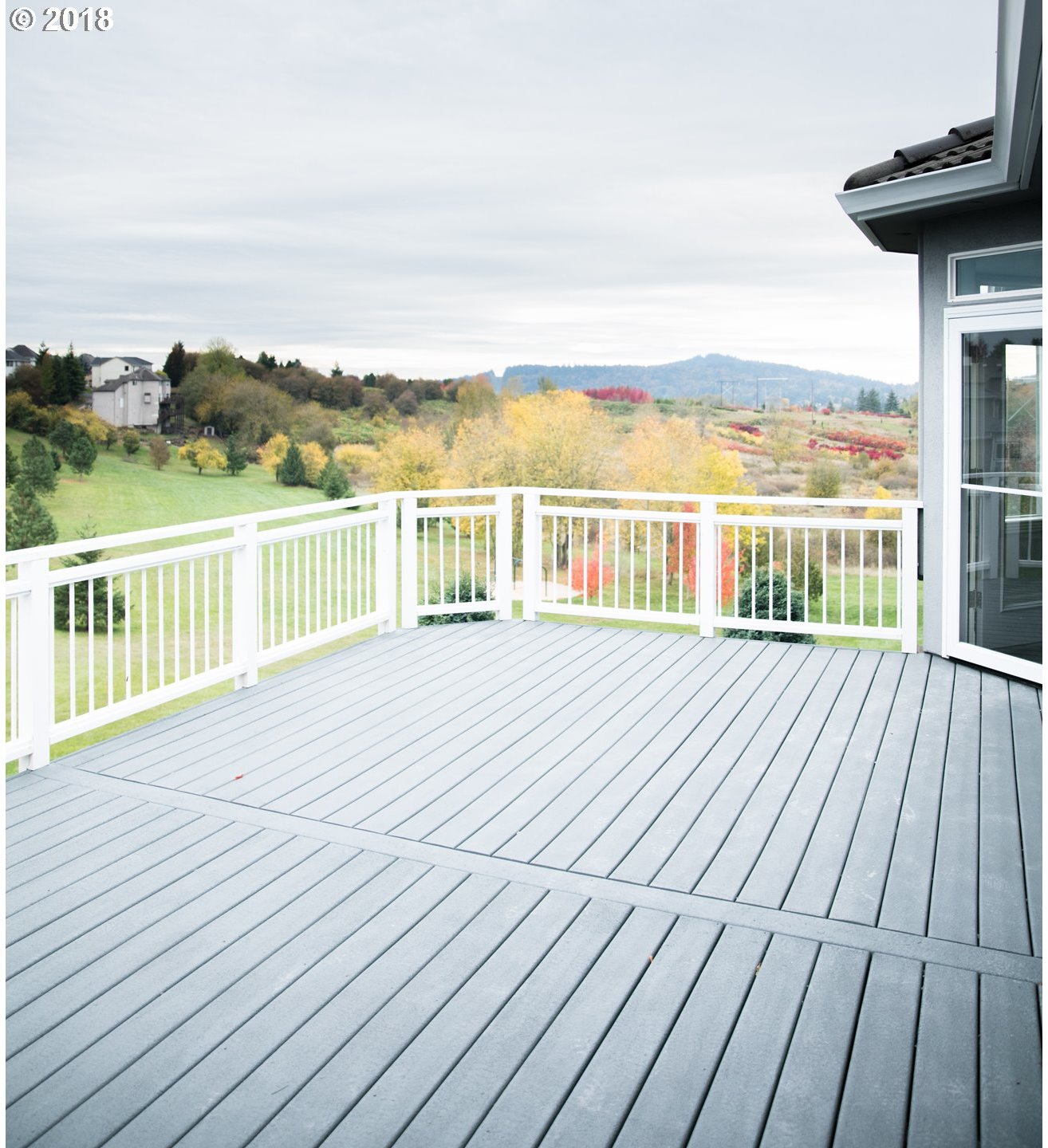 2318 Southwest Border Way Gresham, OR 97080 - Photo 4 of 15 Gallery Image 4
