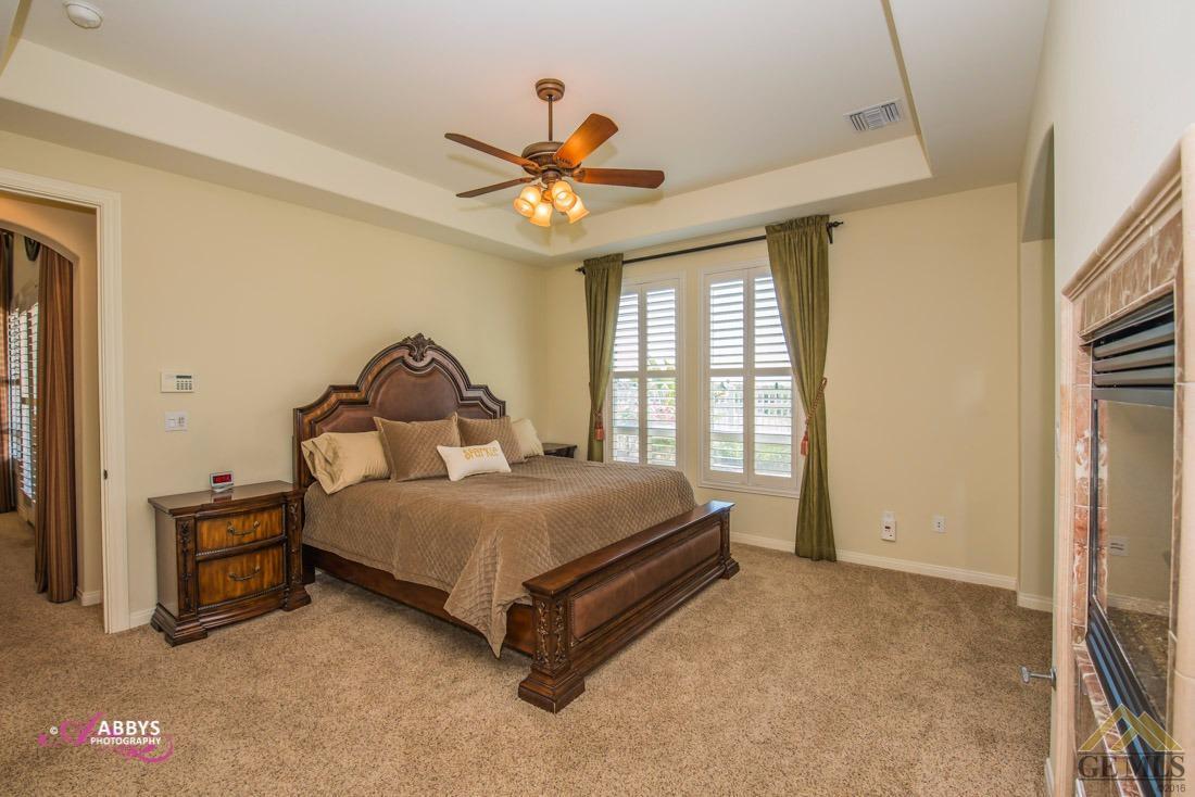 13407 Raphael Avenue Bakersfield, CA 93306 - Photo 23 of 40