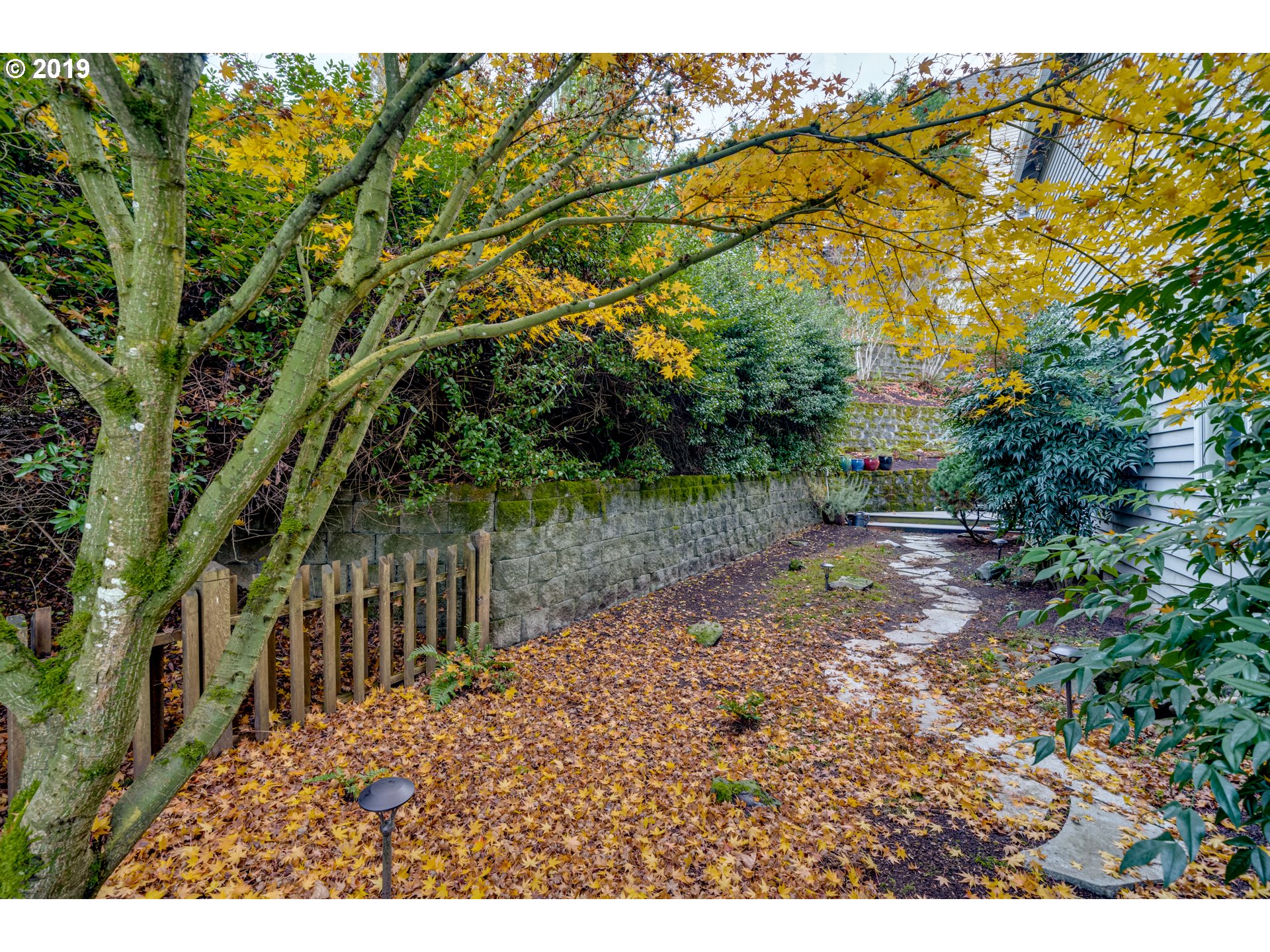 11512 Southwest Streamside Court Portland, OR 97219 - Photo 25 of 32 Gallery Image 25