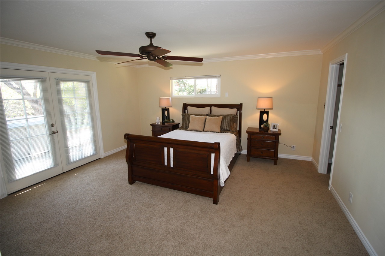 112 Knoll Road Vista, CA 92083 - Photo 14 of 25 Gallery Image 14