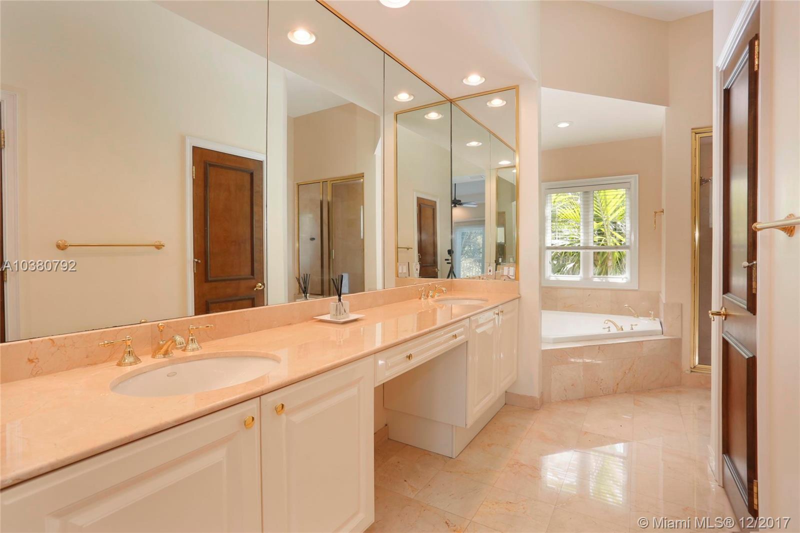 14 Turtle Walk Key Biscayne, FL 33149 - Photo 14 of 27