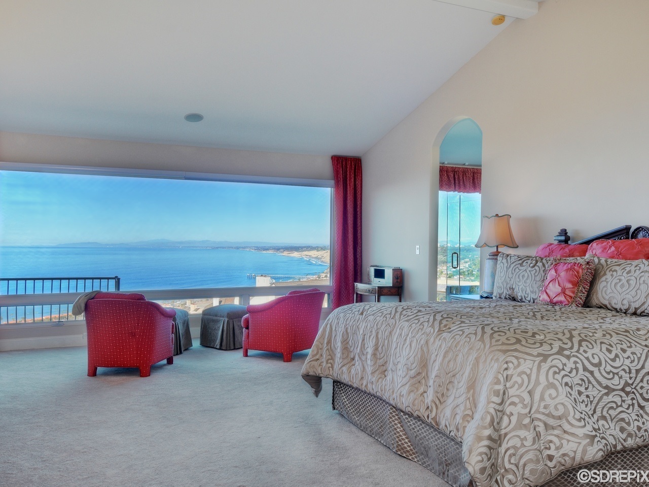 7403 Hillside Drive La Jolla, CA 92037 - Photo 14 of 25