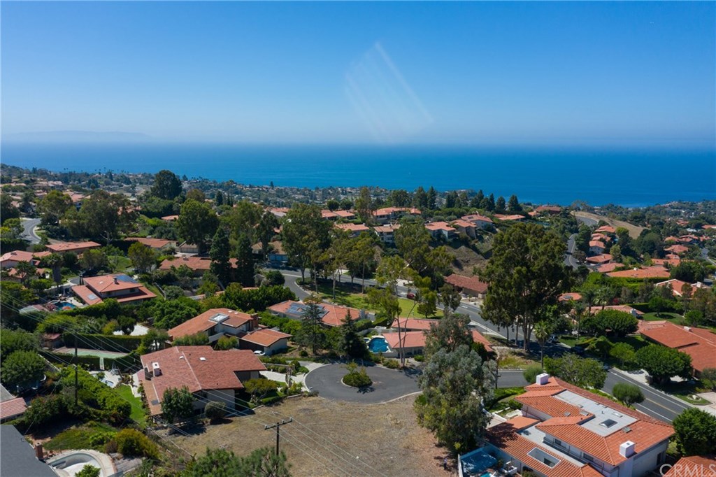 2004 Muros Place Palos Verdes Estates, CA 90274 - Photo 9 of 18