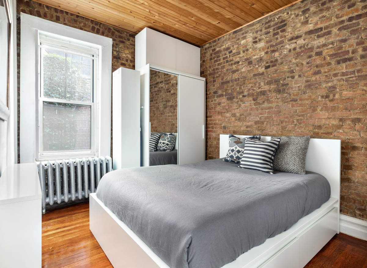 261 West 22nd Street, Unit 5 Manhattan, NY 10011 - Photo 3 of 6