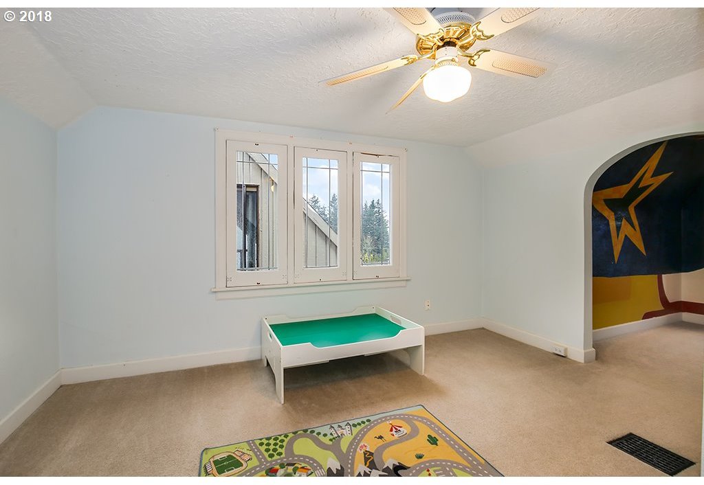 2441 Northwest Fargo Street Camas, WA 98607 - Photo 17 of 25 Gallery Image 17