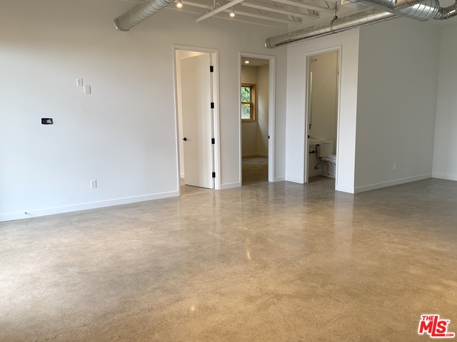 1402 Sutherland Street Los Angeles, CA 90026 - Photo 4 of 14