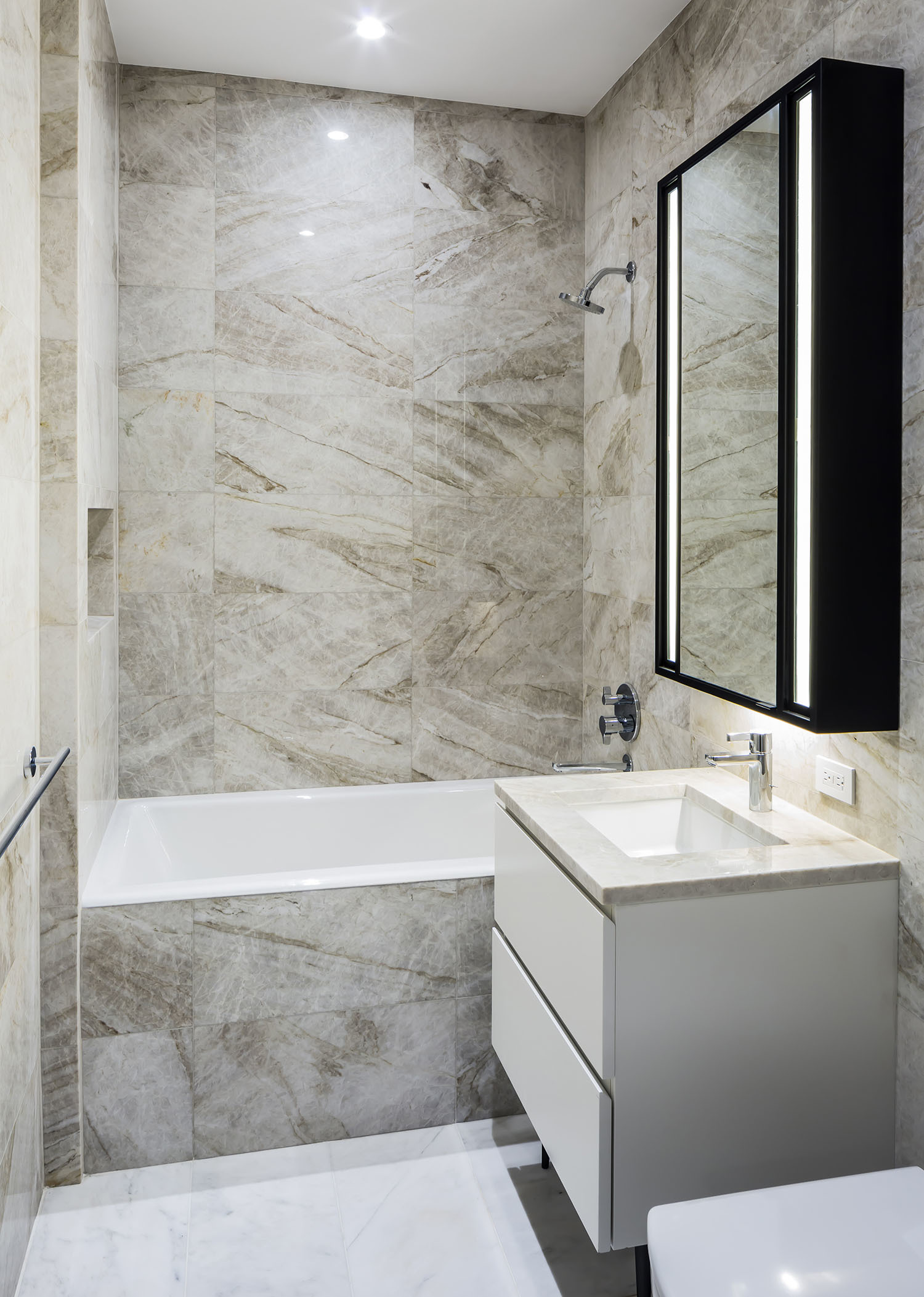 11 Beach Street, Unit 2D Manhattan, NY 10013 - Photo 7 of 13