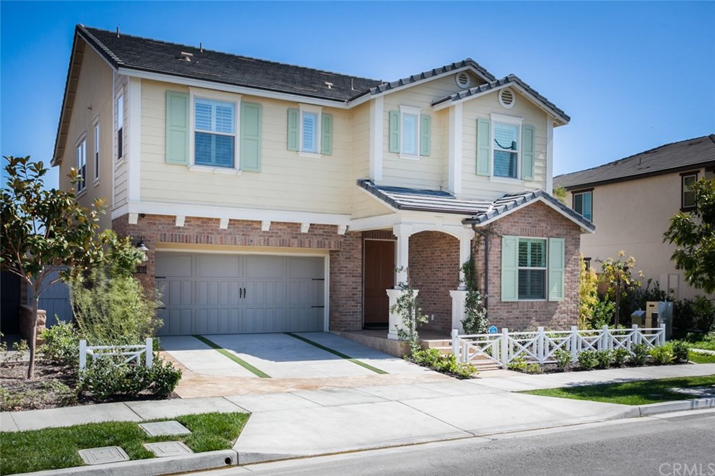 261 Barnes Road Tustin, CA 92782 - Photo 3 of 31