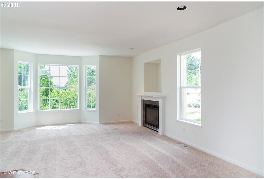 4394 Southeast View Acres Road Milwaukie, OR 97267 - Photo 16 of 25 Gallery Image 16