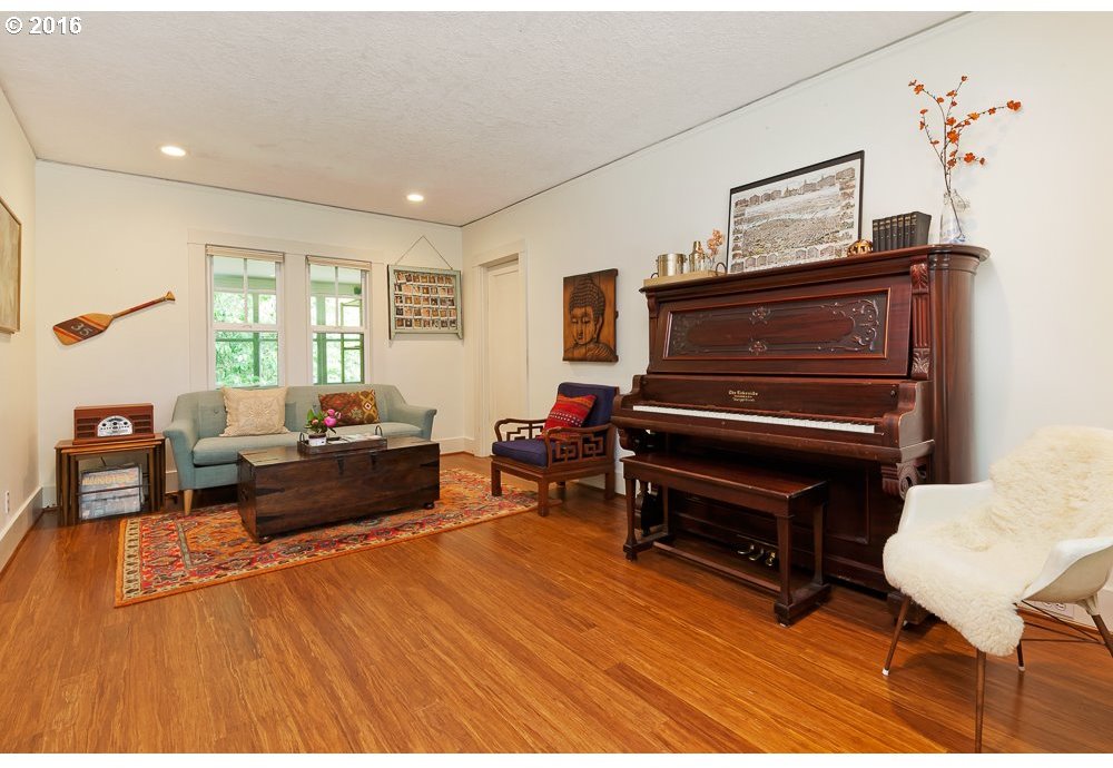 7120 Southwest Capitol Hill Road Portland, OR 97219 - Photo 2 of 25 Gallery Image 2