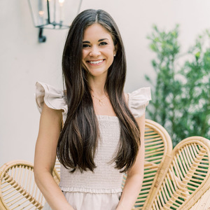 Headshot of Caroline Kapsner