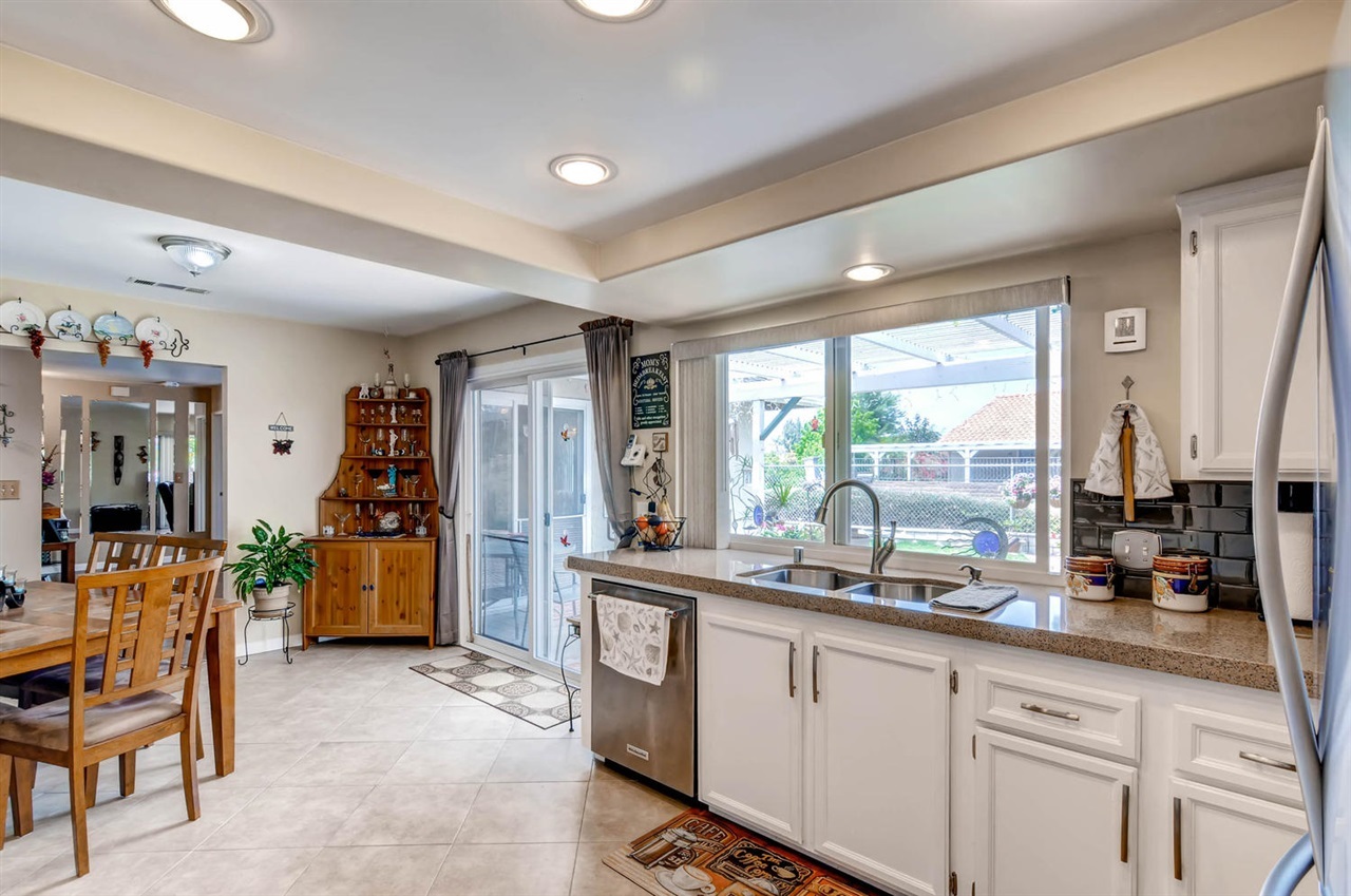 5437 Old Ranch Road Oceanside, CA 92057 - Photo 11 of 25 Gallery Image 11