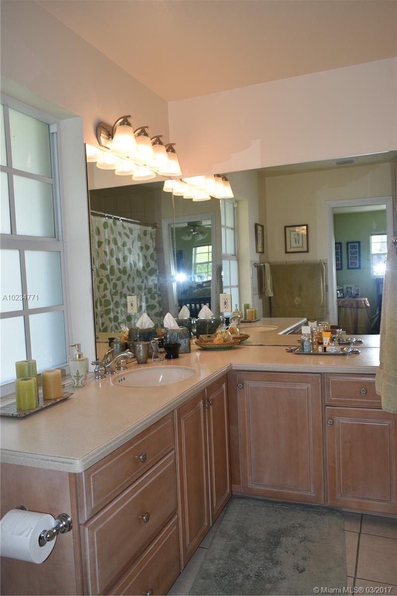 11401 Southwest 72nd Place Pinecrest, FL 33156 - Photo 17 of 26