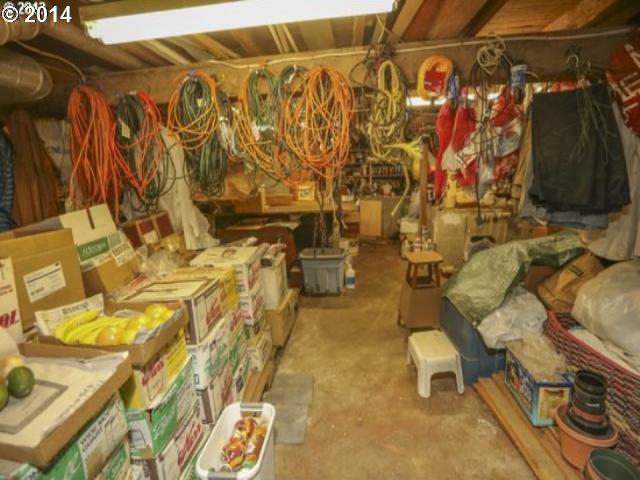 2805 Southwest 178th Avenue Aloha, OR 97003 - Photo 5 of 14