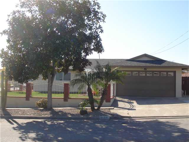 3129 Glenn Road Oceanside, CA 92056 - Photo 2 of 25