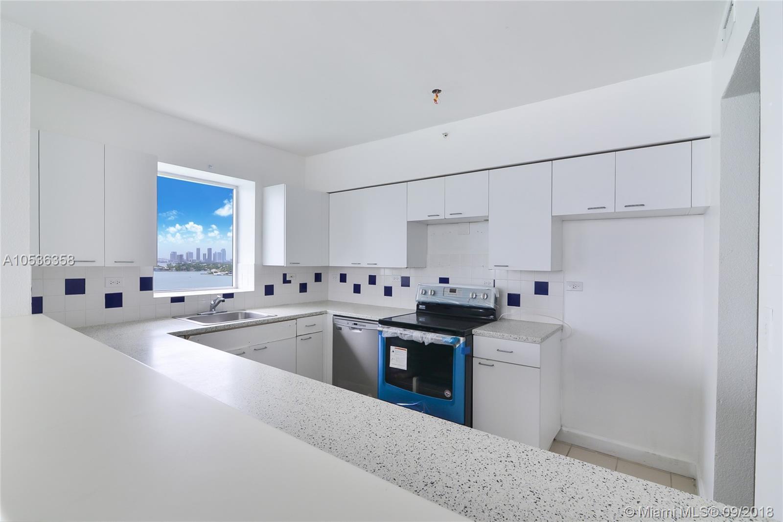 1500 Bay Road, Unit 1438S Miami Beach, FL 33139 - Photo 5 of 10