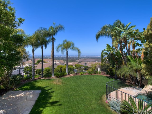 7 Sunpeak Irvine, CA 92603 - Photo 3 of 32