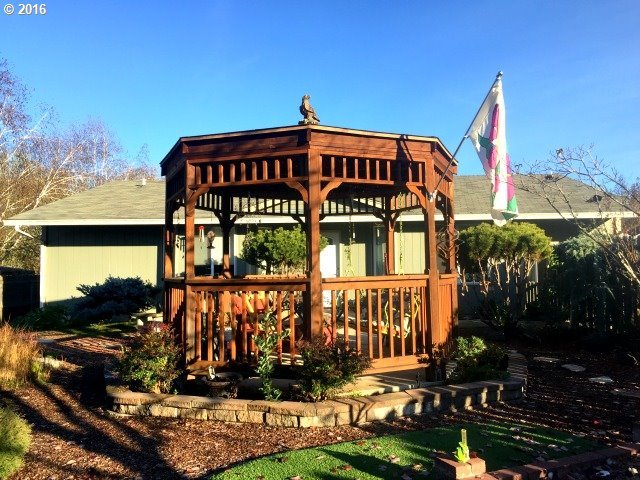 437 Southeast Ramp Street Roseburg, OR 97470 - Photo 21 of 31 Gallery Image 21