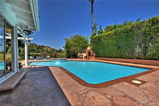 4406 Coronet Drive Encino, CA 91316 - Photo 31 of 44