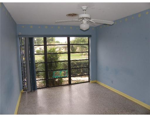 231 Northeast 8th Street Boca Raton, FL 33432 - Photo 10 of 12