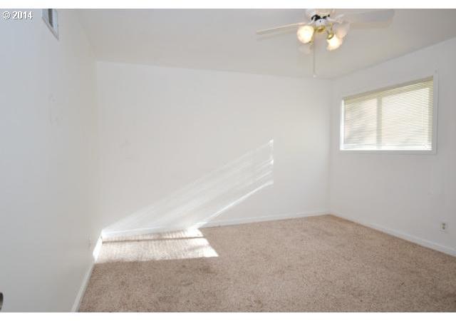 12004 Southeast Foster Road Portland, OR 97266 - Photo 12 of 16