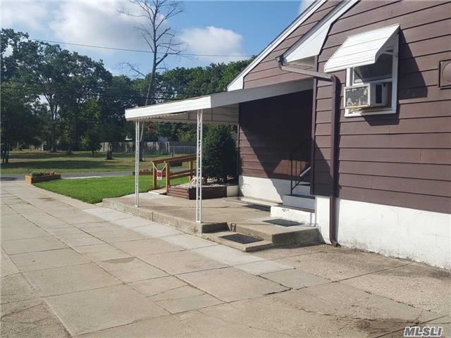 38 First Avenue Central Islip, NY 11722 - Photo 5 of 15